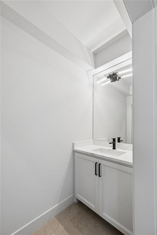 Photo 27 of 43 - 13725 Pembroke Lane, Leawood, KS 66224