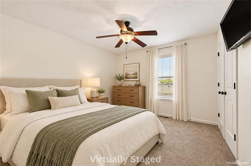Photo 16 of 32 - 19205 Switchgrass Drive, Smithville, MO 64089