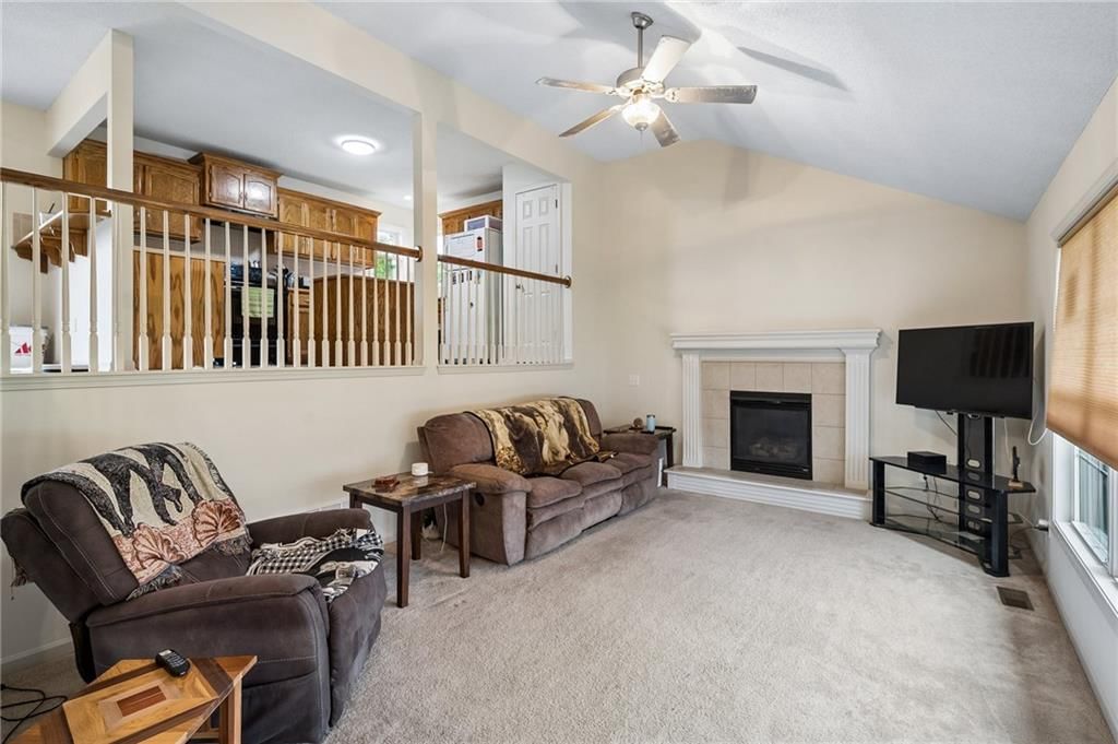 8416 N Winfield Avenue — photo 5