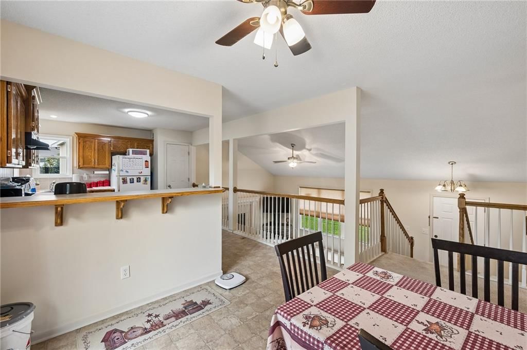 8416 N Winfield Avenue — photo 12
