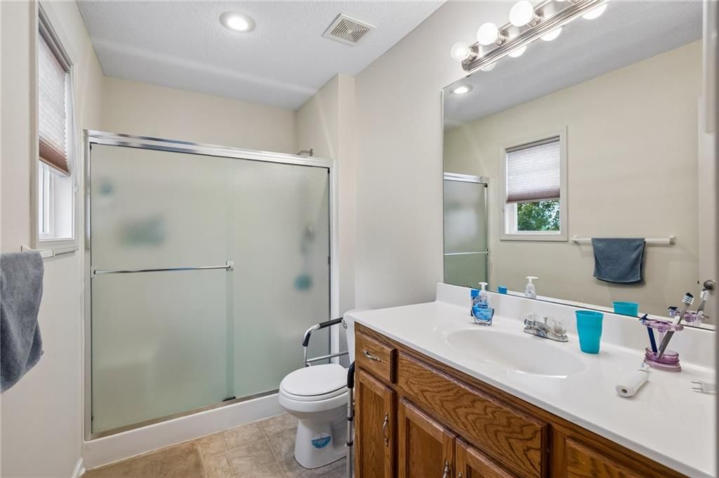 8416 N Winfield Avenue — photo 16