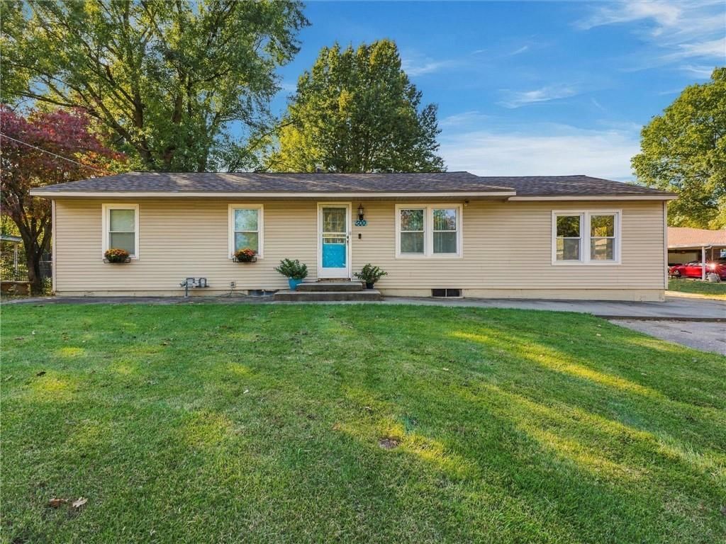 500 S Hunter Street, Independence, MO: listing photo 2