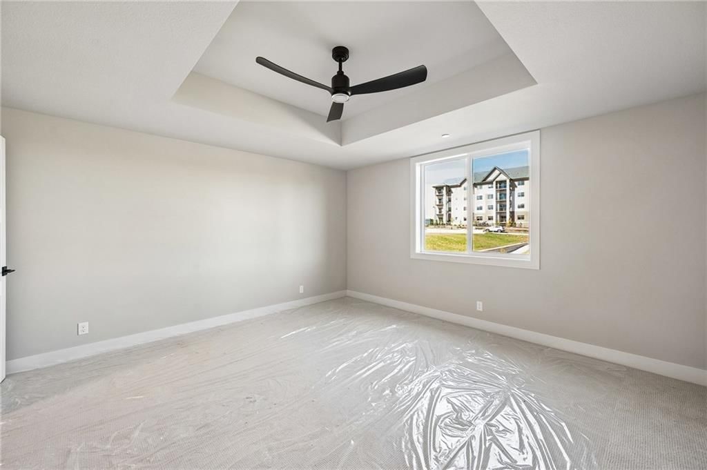 Photo 33 of 45 - 13727 Pembroke Lane, Leawood, KS 66224