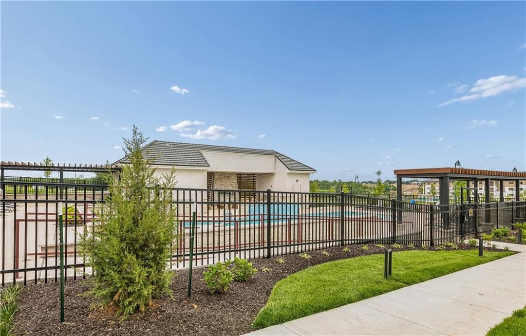 Photo 44 of 45 - 13727 Pembroke Lane, Leawood, KS 66224