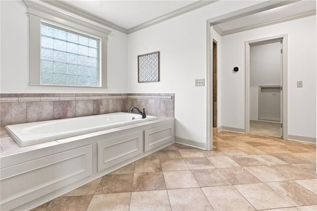 Photo 26: frameless glass shower, 5427 W 164th Place, Overland Park, KS 66085
