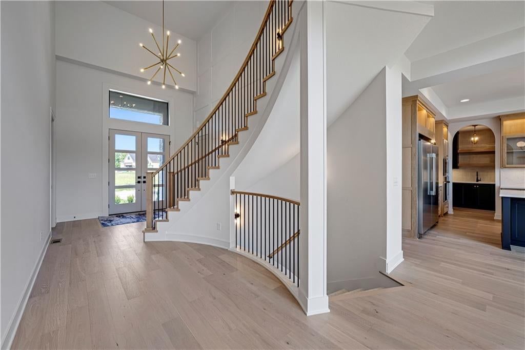 Statement lighting at 11806 W 181st Terrace, Overland Park, KS 66013