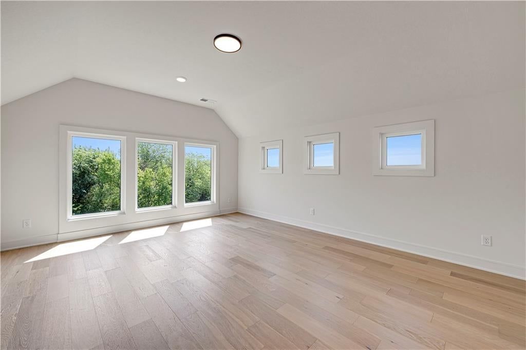 Photo 36 of 58 - 11806 W 181st Terrace, Overland Park, KS 66013