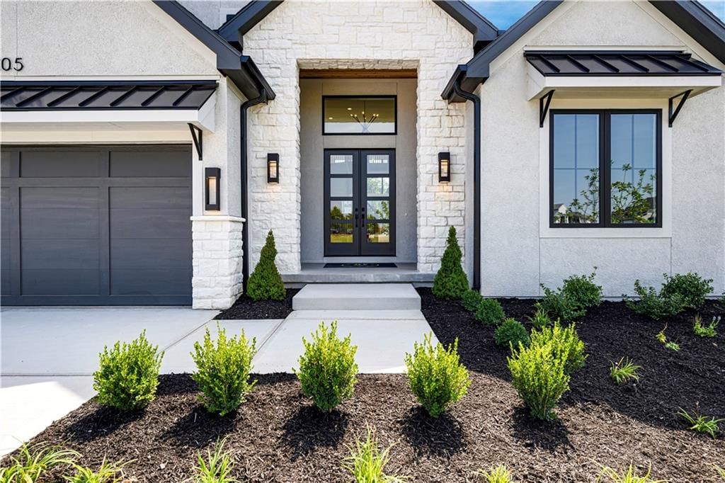 11806 W 181st Terrace, Overland Park, KS: listing photo 2