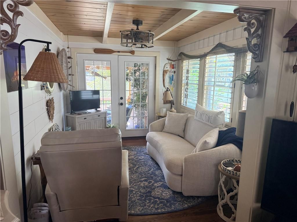 35 Emerald Shore Drive — photo 12
