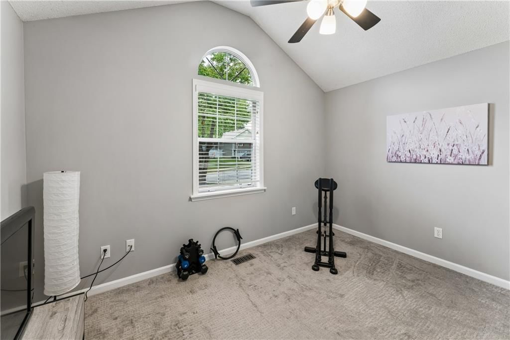 809 NE Aaron Drive — photo 29