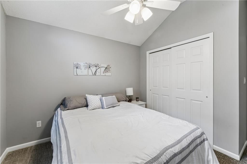 809 NE Aaron Drive — photo 32