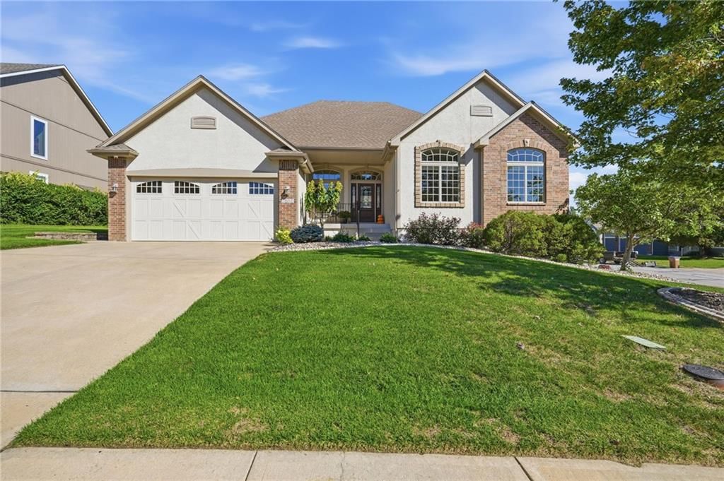 1510 Spur Ridge Circle, Raymore, MO