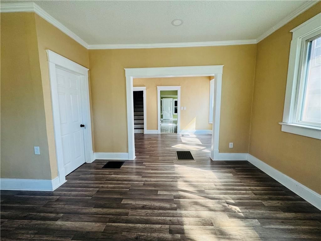 433 N Oakley Avenue, Kansas City, MO: listing photo 3