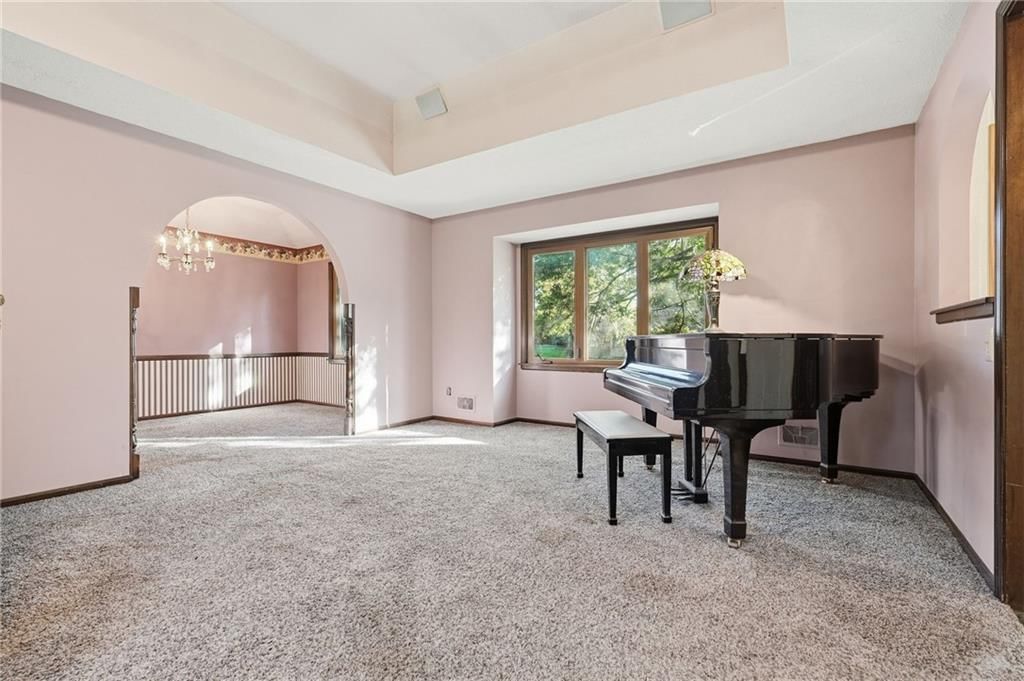 Photo 4 of 28 - 15932 E 41st Street S, Independence, MO 64055