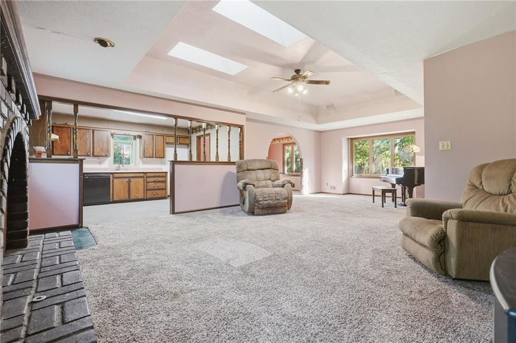 Photo 7 of 28 - 15932 E 41st Street S, Independence, MO 64055