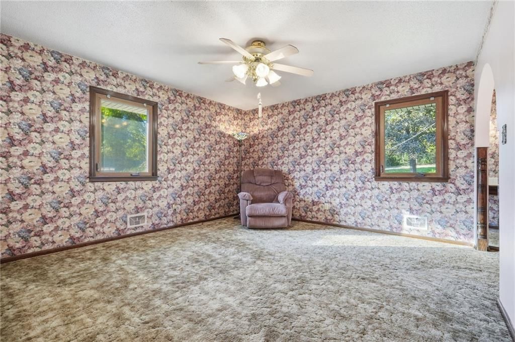 Photo 12 of 28 - 15932 E 41st Street S, Independence, MO 64055