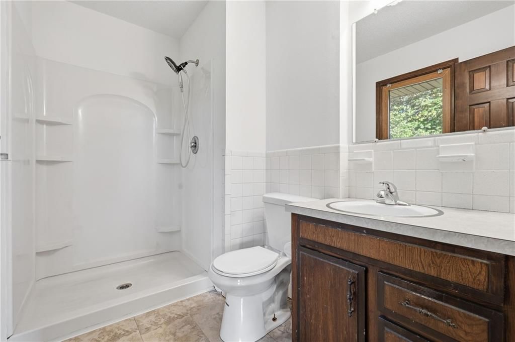 Walk-in shower at 15932 E 41st Street S, Independence, MO 64055