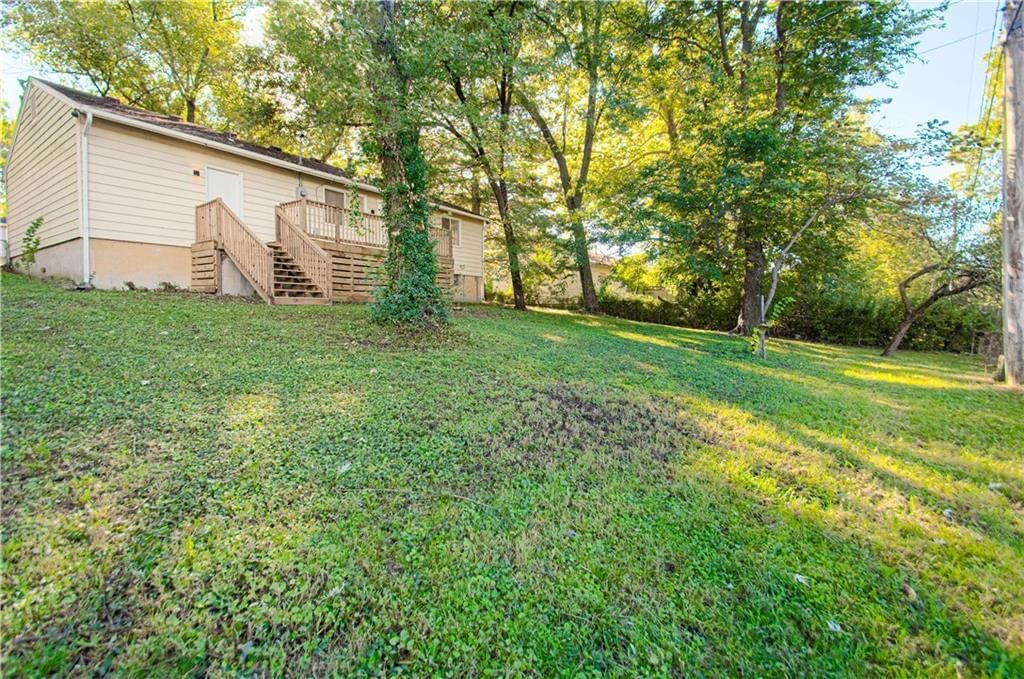 Photo 28 of 28 - 5112 S Cottage Avenue, Independence, MO 64055