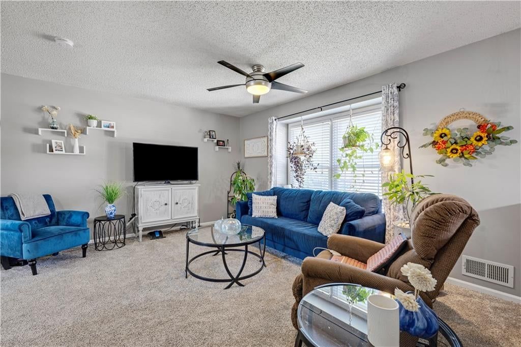 519 Mark Lane, Belton, MO: listing photo 2