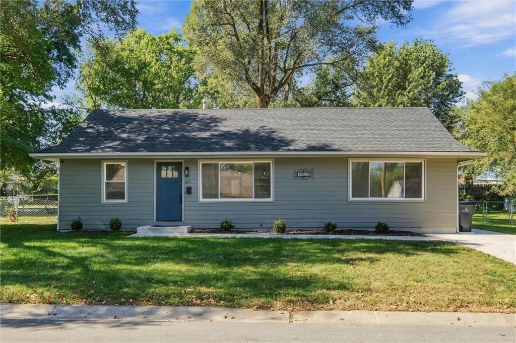 1017 S Brockway Street, Olathe, KS