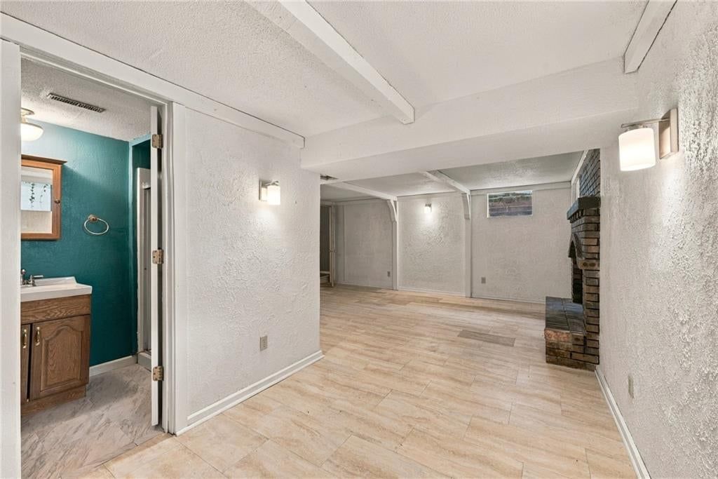 200 S Downey Avenue — photo 17