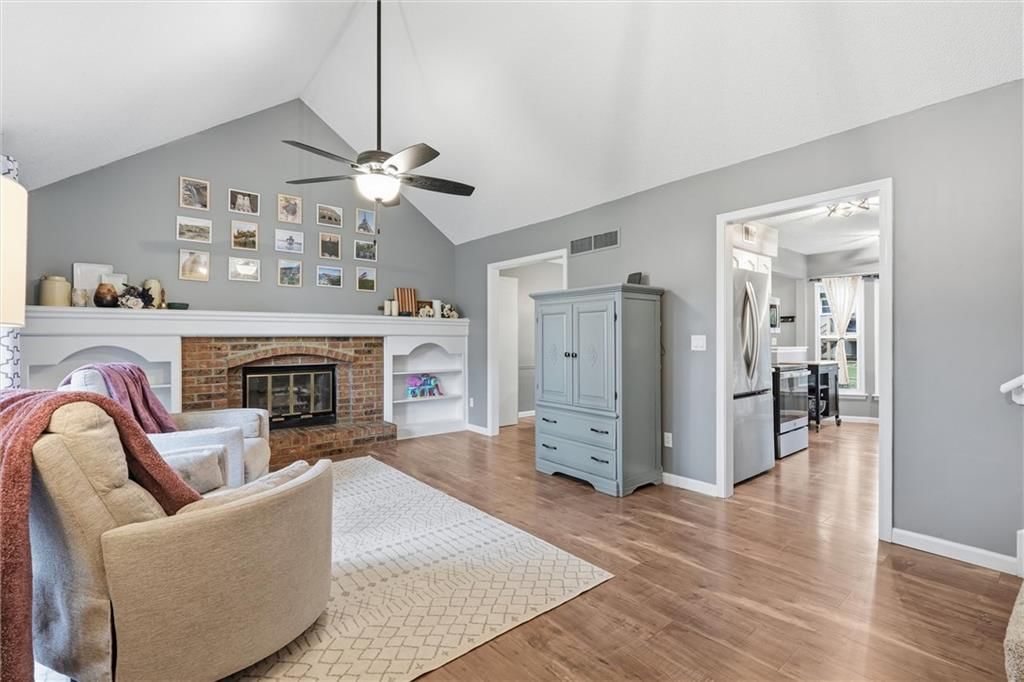 16313 W 125TH Terrace, Olathe, KS: listing photo 2