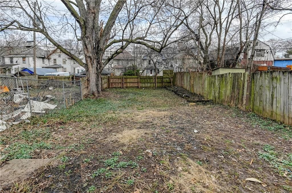 Photo 8 of 41 - 113 N White Avenue, Kansas City, MO 64123