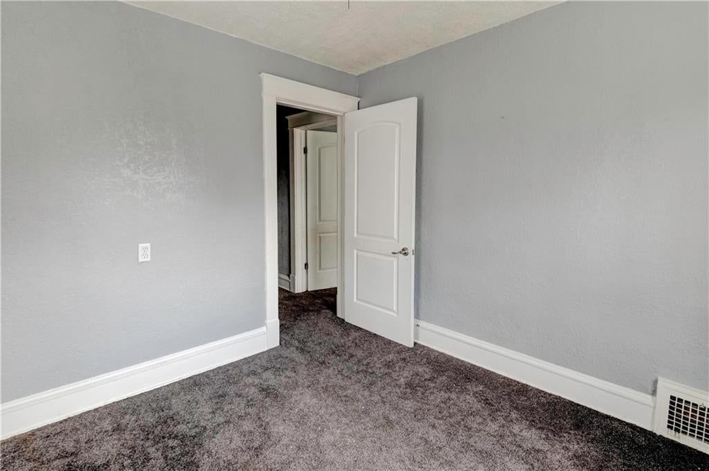 Photo 26 of 41 - 113 N White Avenue, Kansas City, MO 64123