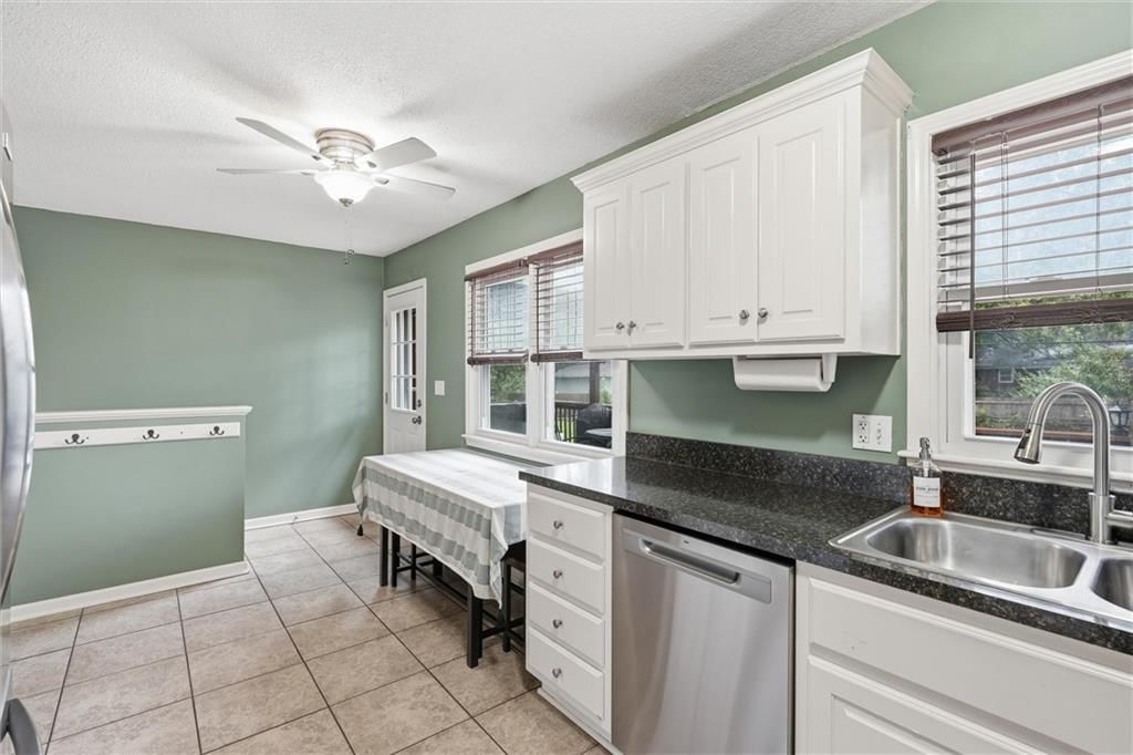 813 S Sunset Drive — photo 10