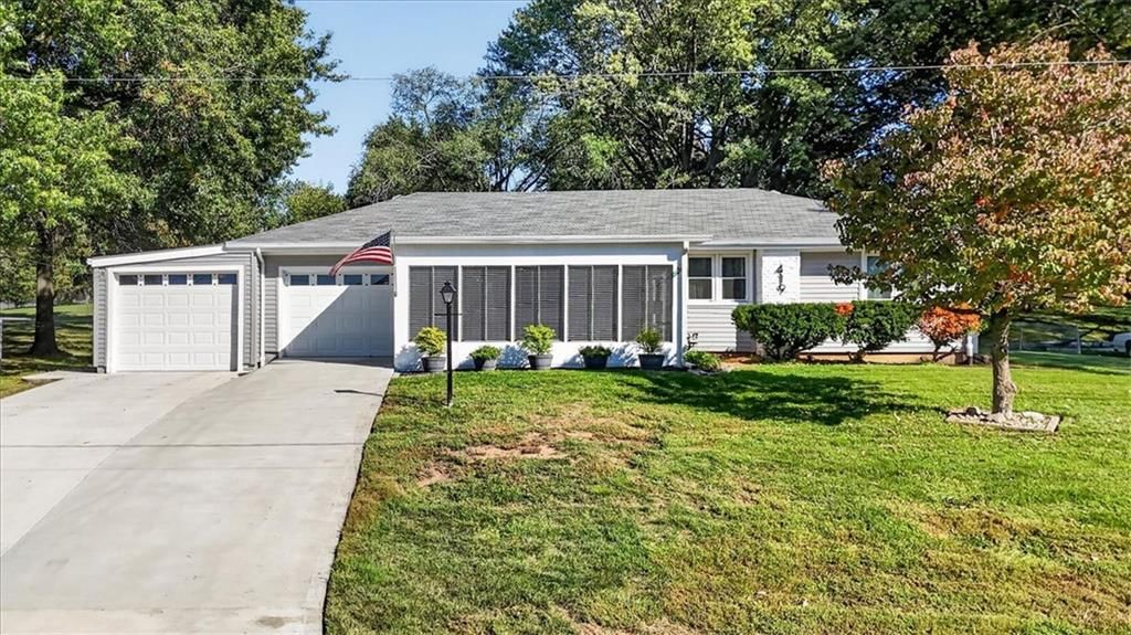 419 DICKINSON Road, Independence, MO