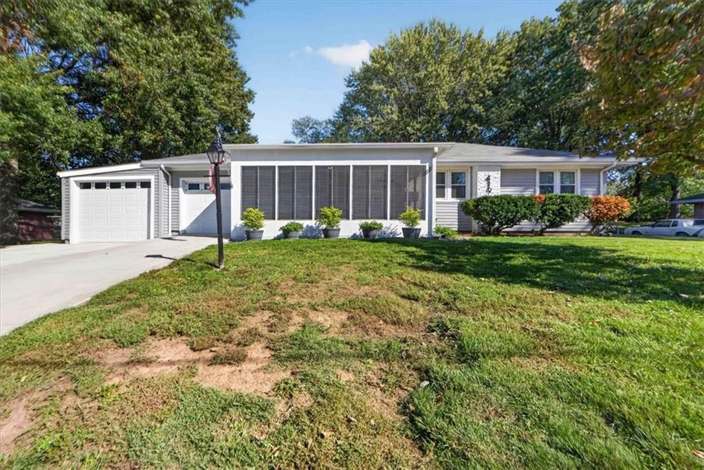 419 DICKINSON Road, Independence, MO: listing photo 2