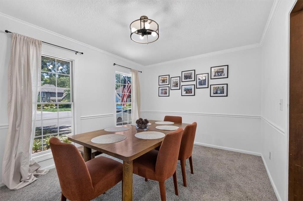White trim and white walls at 713 NW Eagle Ridge Circle, Lee's Summit, MO 64081