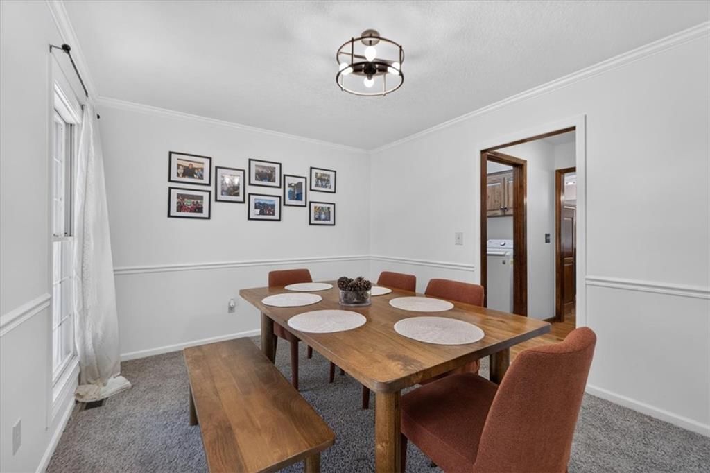 Photo 10 of 73 - 713 NW Eagle Ridge Circle, Lee's Summit, MO 64081