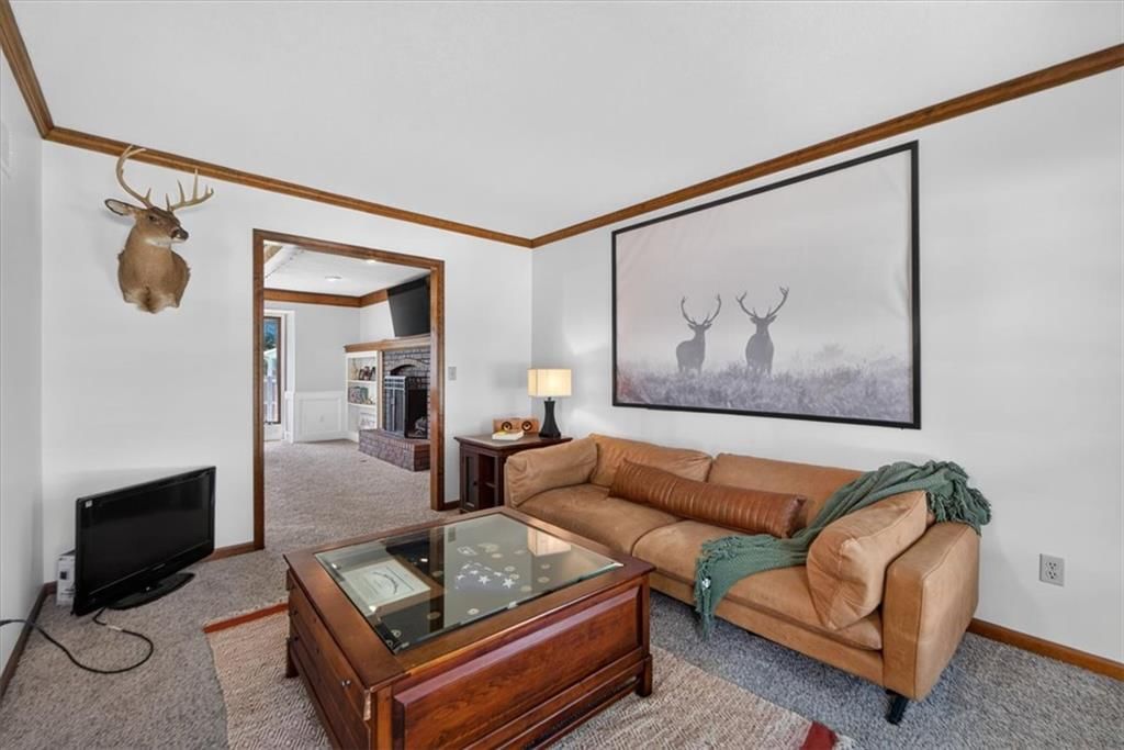 Photo 31 of 73 - 713 NW Eagle Ridge Circle, Lee's Summit, MO 64081