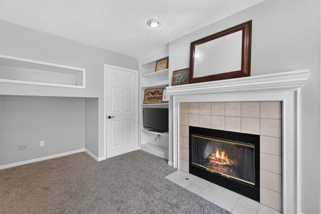 Photo 56 of 73 - 713 NW Eagle Ridge Circle, Lee's Summit, MO 64081