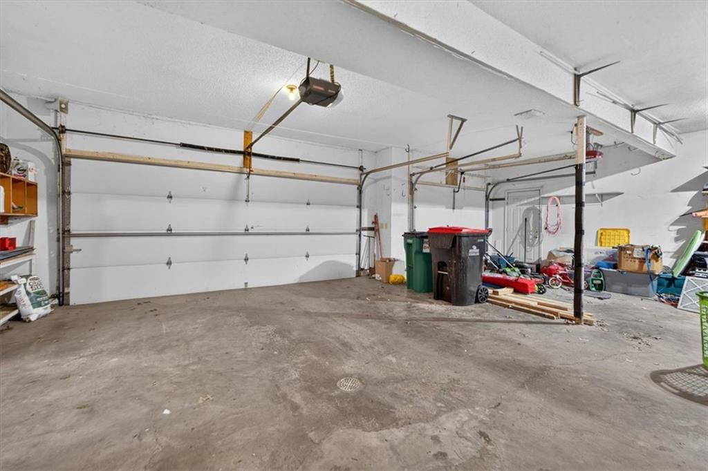 Photo 58 of 73 - 713 NW Eagle Ridge Circle, Lee's Summit, MO 64081