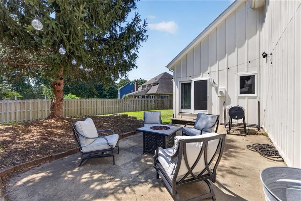 Photo 66 of 73 - 713 NW Eagle Ridge Circle, Lee's Summit, MO 64081