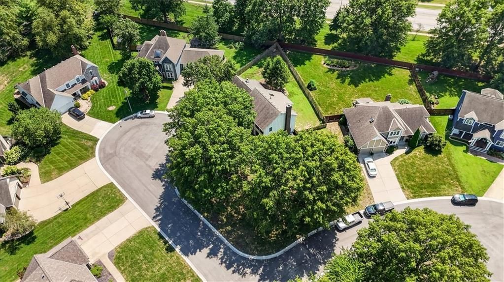 Photo 69 of 73 - 713 NW Eagle Ridge Circle, Lee's Summit, MO 64081