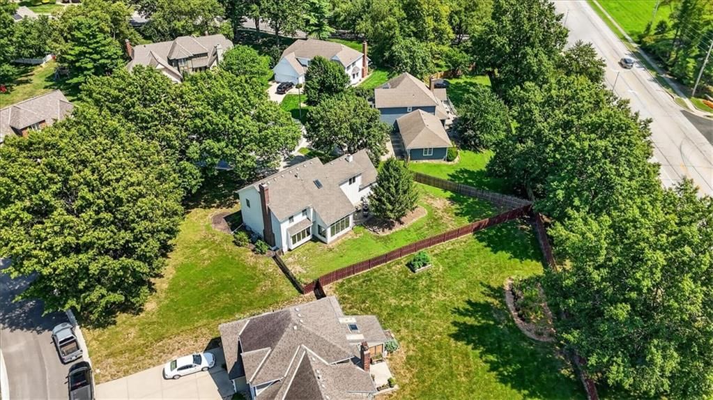 Photo 71 of 73 - 713 NW Eagle Ridge Circle, Lee's Summit, MO 64081