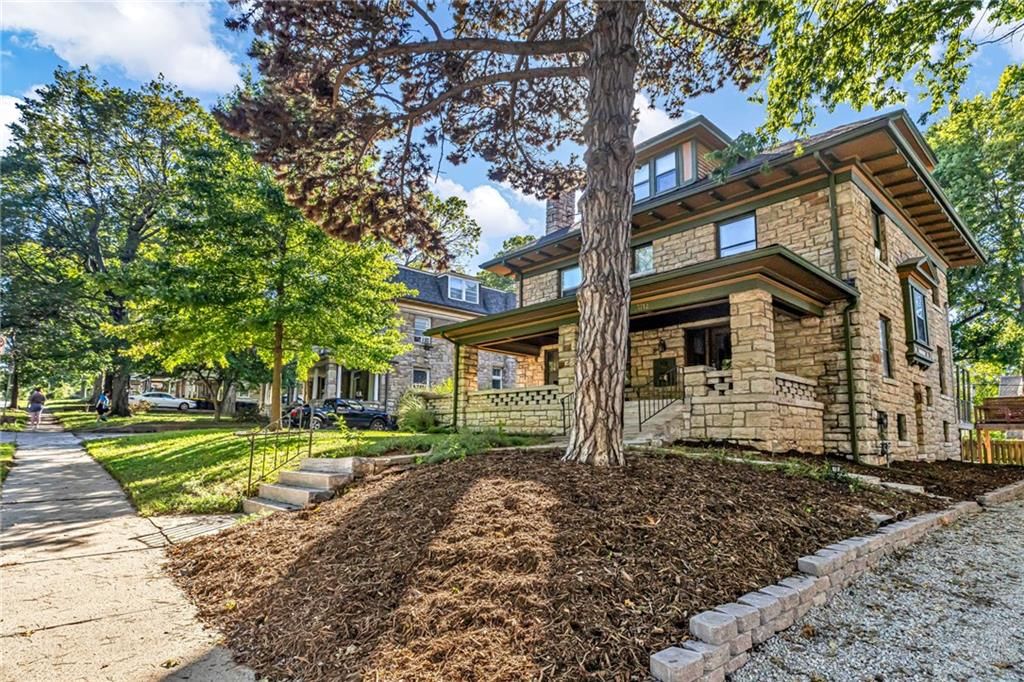 3712 Washington Street, Kansas City, MO: listing photo 3