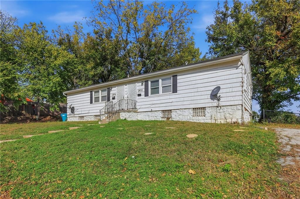 1302&4 Richmond Avenue, Kansas City, KS: listing photo 2