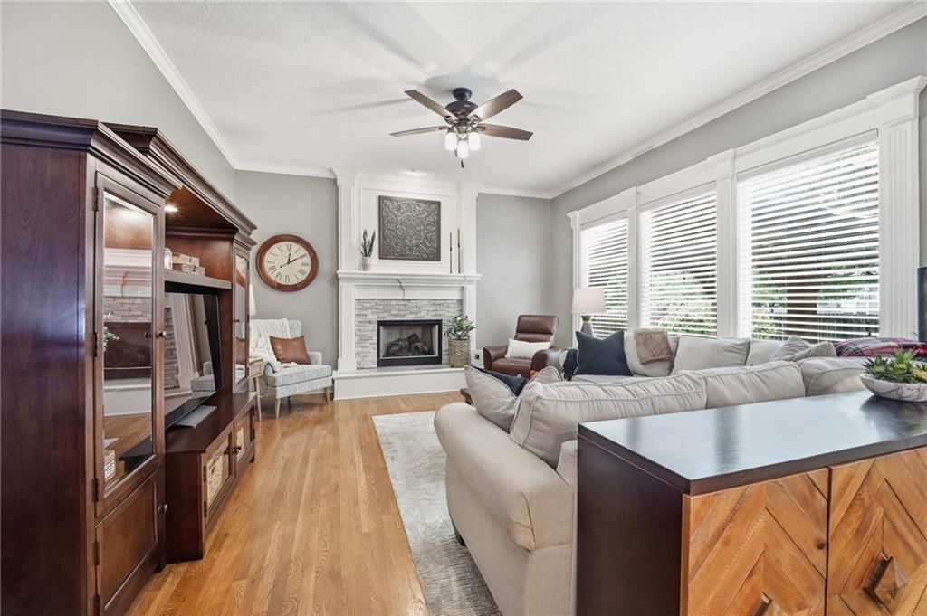 13813 Richards Street — photo 14
