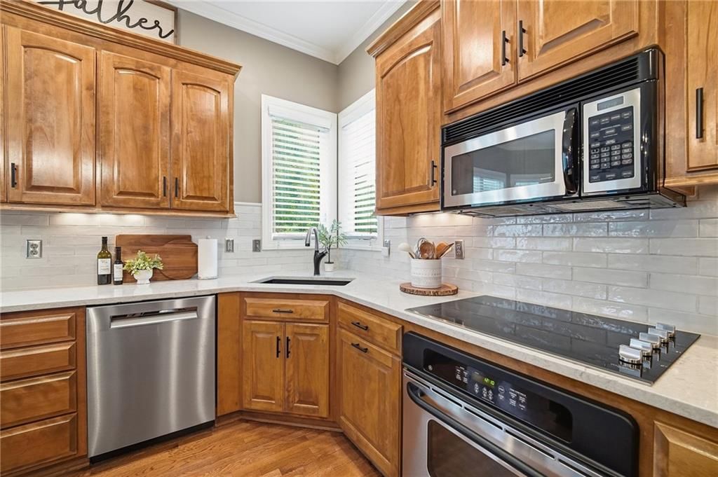13813 Richards Street — photo 17