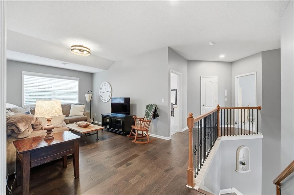 13813 Richards Street — photo 42