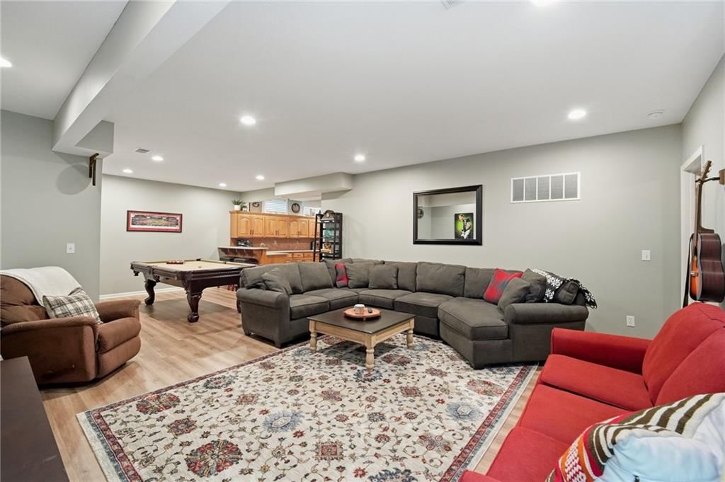 13813 Richards Street — photo 66