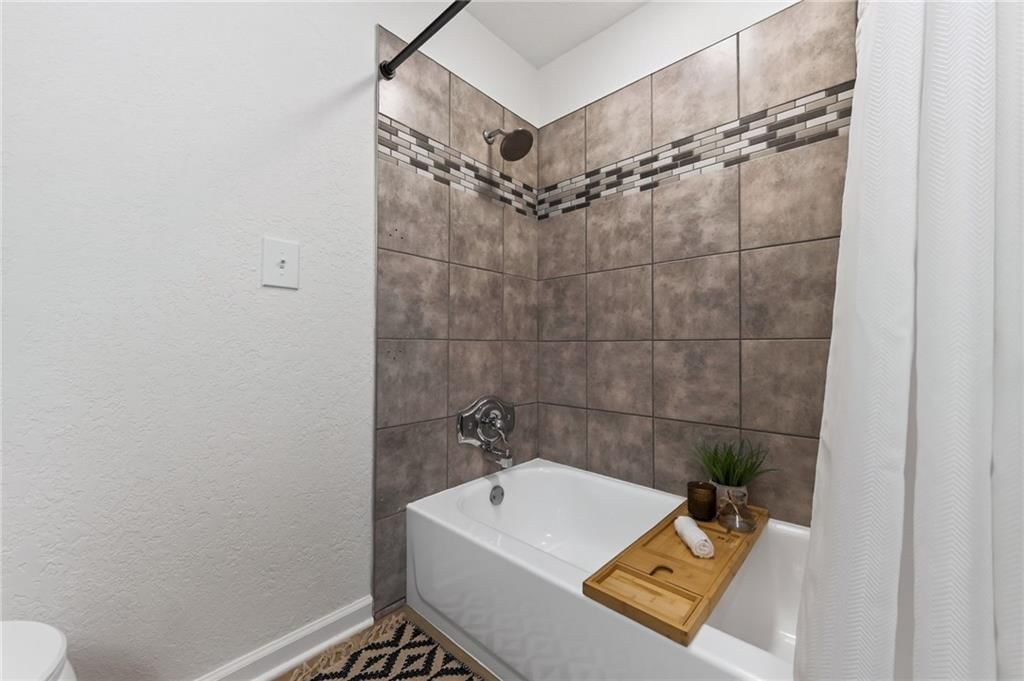 9609 E 79th Street — photo 11