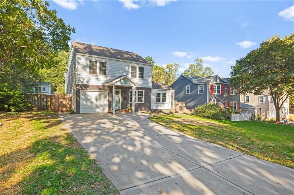 8639 Maiden Lane, Kansas City, MO: listing photo 2