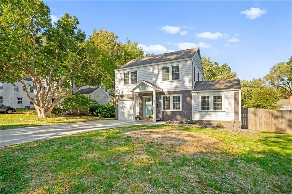8639 Maiden Lane, Kansas City, MO: listing photo 3