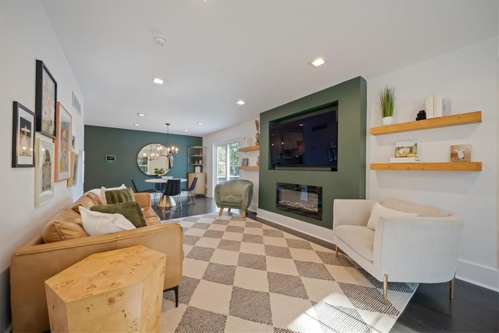 Photo 8 of 45 - 8639 Maiden Lane, Kansas City, MO 64114
