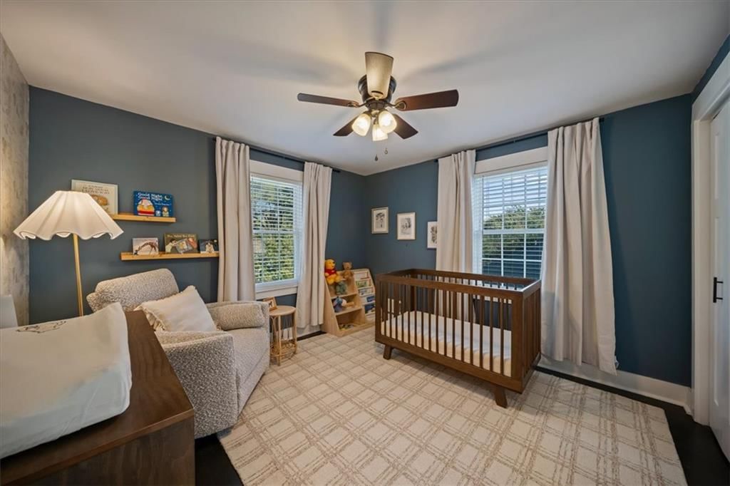 Photo 27 of 45 - 8639 Maiden Lane, Kansas City, MO 64114